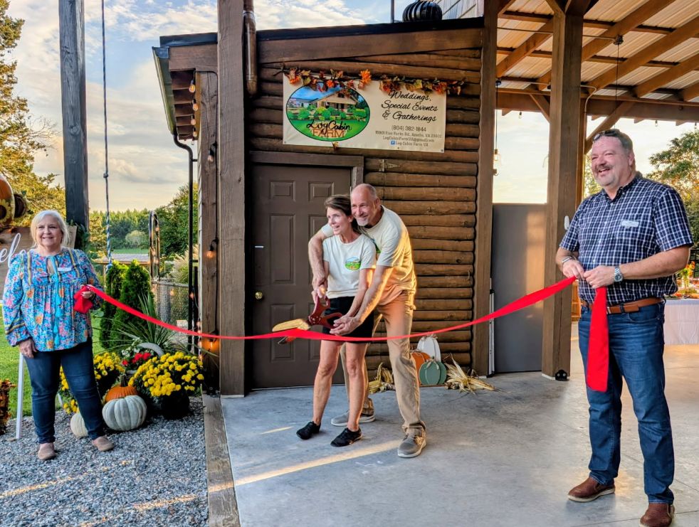 Log Cabin Farm Holds Open House and Ribbon Cutting